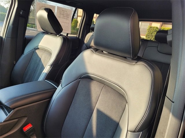 2025 Jeep Grand Cherokee Altitude X 4x4