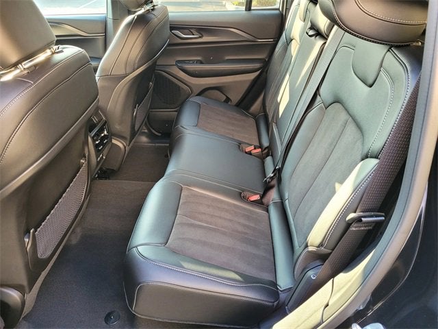 2025 Jeep Grand Cherokee Altitude X 4x4