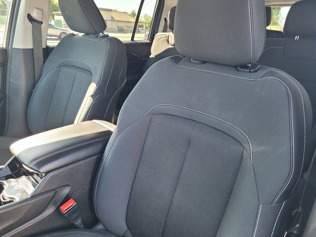 2023 Jeep Grand Cherokee L Laredo 4x2