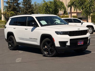 2023 Jeep Grand Cherokee L Altitude 4x4