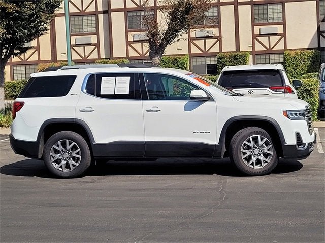 2023 GMC Acadia SLT