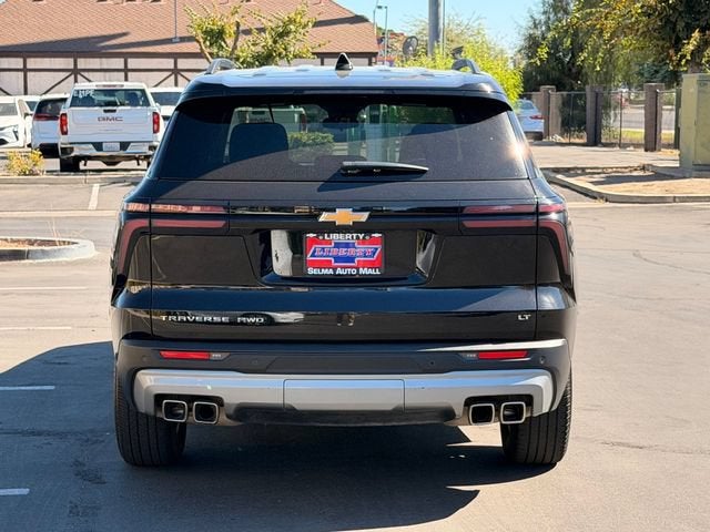 2024 Chevrolet Traverse LT