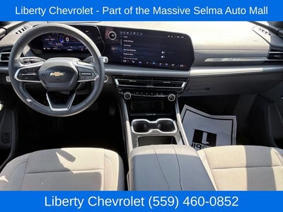 2025 Chevrolet Traverse LT
