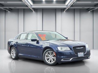2017 Chrysler 300 Limited