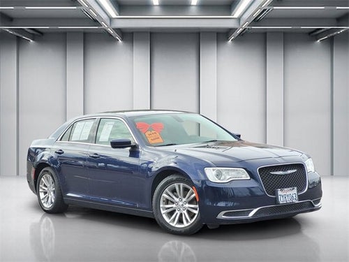 2017 Chrysler 300 Limited