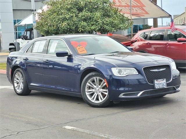 2017 Chrysler 300 Limited