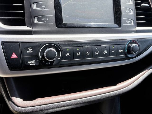2018 Toyota Highlander LE
