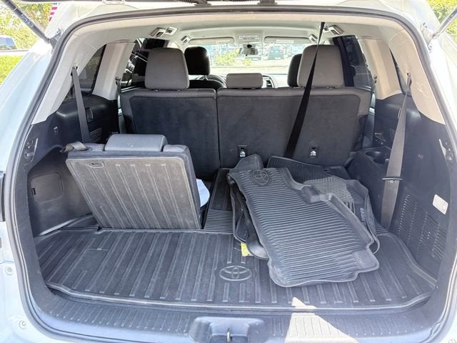 2018 Toyota Highlander LE