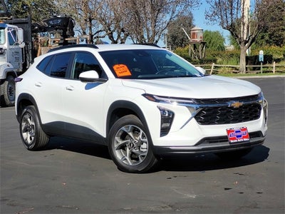 2025 Chevrolet Trax LT