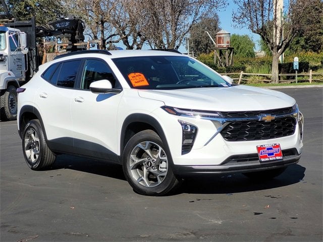 2025 Chevrolet Trax LT