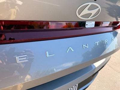 2025 Hyundai Elantra SEL Sport
