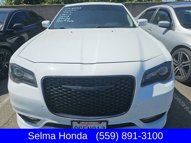 2022 Chrysler 300 Touring L