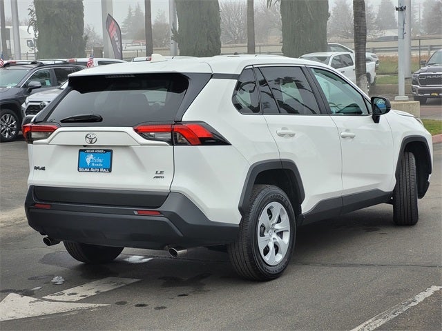 2024 Toyota RAV4 LE