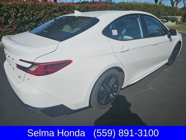 2025 Toyota Camry SE