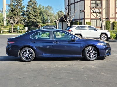 2021 Toyota Camry SE