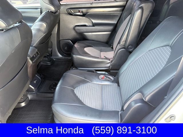 2022 Toyota Highlander XSE