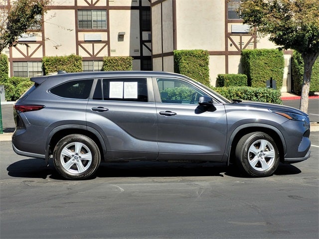 2023 Toyota Highlander LE