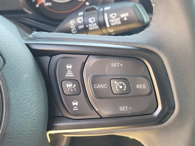 2025 Jeep Wrangler 4-Door Summit 4x4