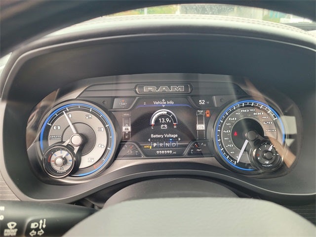 2022 RAM 1500 Limited Crew Cab 4x2 5'7' Box