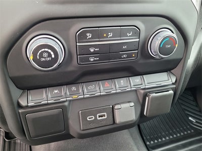 2022 Chevrolet Silverado 1500 2WD Crew Cab Short Bed Custom