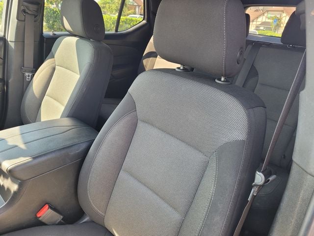 2023 Chevrolet Traverse FWD LT Cloth