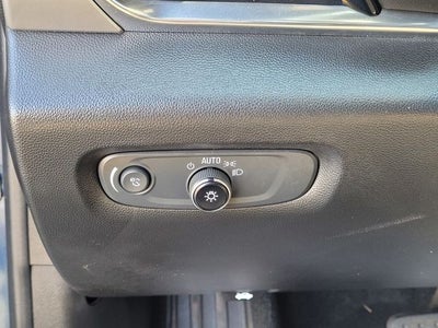2023 Chevrolet Traverse FWD LT Cloth