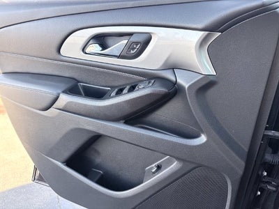 2023 Chevrolet Traverse FWD LT Cloth
