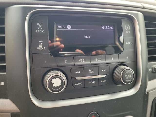 2018 RAM 2500 Tradesman Crew Cab 4x4 6'4' Box