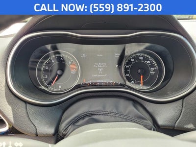 2023 Jeep Cherokee Altitude Lux