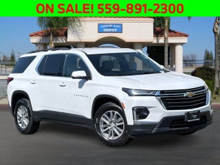 2022 Chevrolet Traverse LT Leather