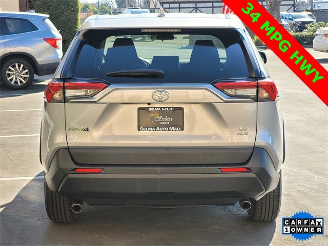 2024 Toyota RAV4 LE