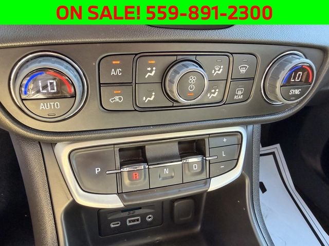 2023 GMC Terrain SLT