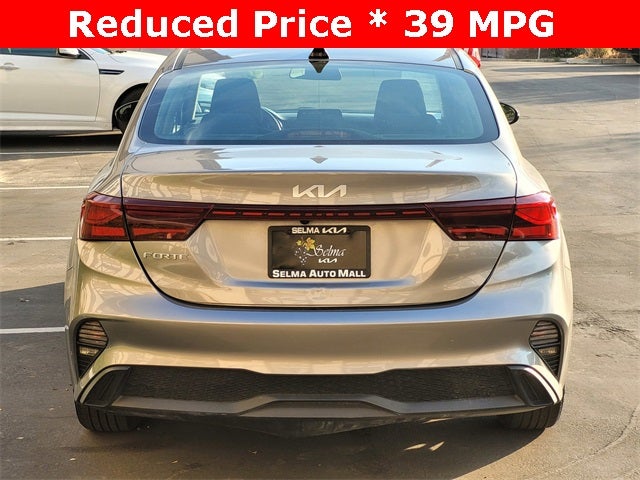 2023 Kia Forte LXS tech