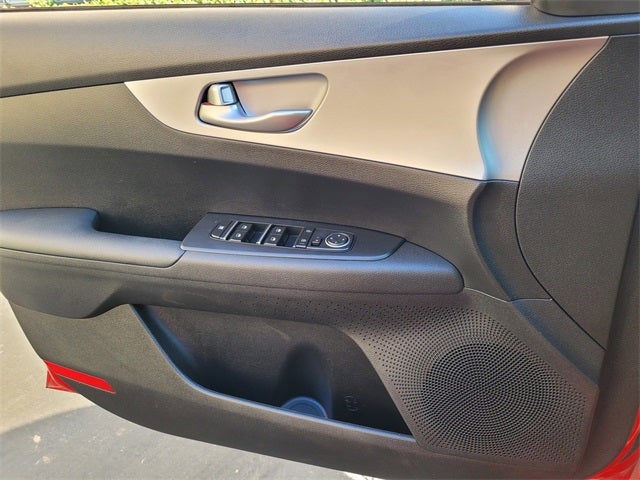 2023 Kia Forte LXS Tech Pack