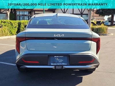2026 Kia K4 LXS