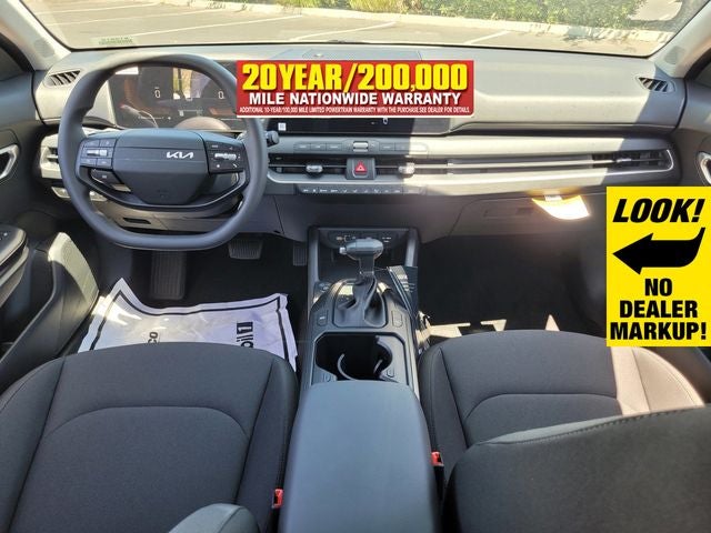 2026 Kia K4 LXS