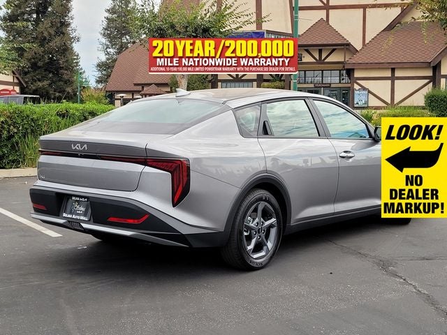 2026 Kia K4 LXS