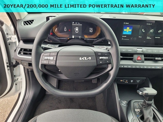 2025 Kia K4 LX