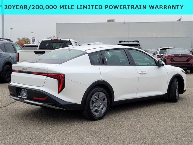 2025 Kia K4 LX