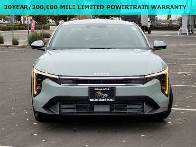 2025 Kia K4 LXS