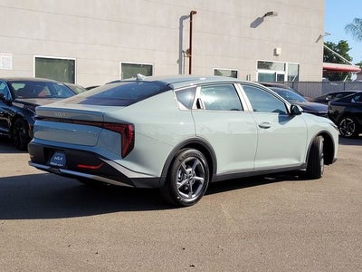 2026 Kia K4 LXS