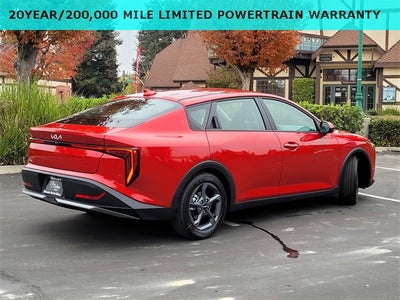 2025 Kia K4 LXS