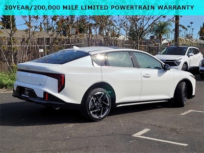 2025 Kia K4 GT-Line