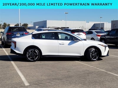 2025 Kia K4 GT-Line