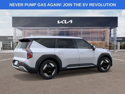 2026 Kia EV9 Light Long Range Captain's Chairs Pkg