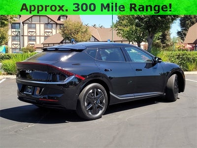 2025 Kia EV6 Wind LONG RANGE