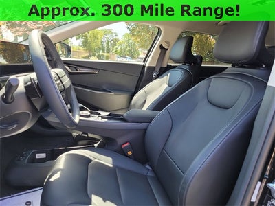 2025 Kia EV6 Wind LONG RANGE