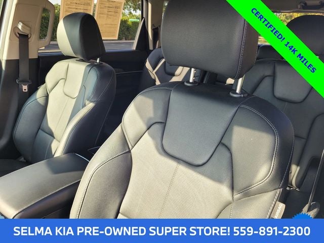 2025 Kia Telluride SX Captain's Chairs Pkg.