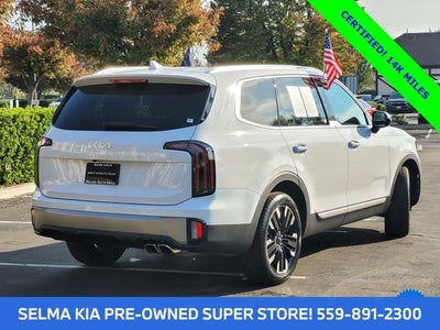 2025 Kia Telluride SX Captain's Chairs Pkg.