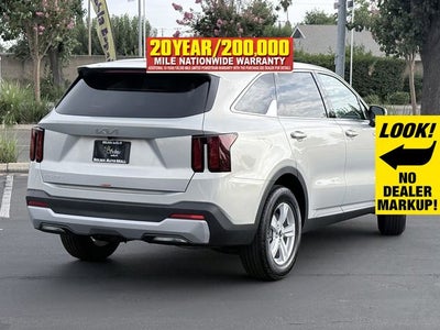 2026 Kia Sorento LX